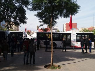 الأمن يستمع إلى نقابي انتقد خدمات النقل الحضري بوجدة缩略图