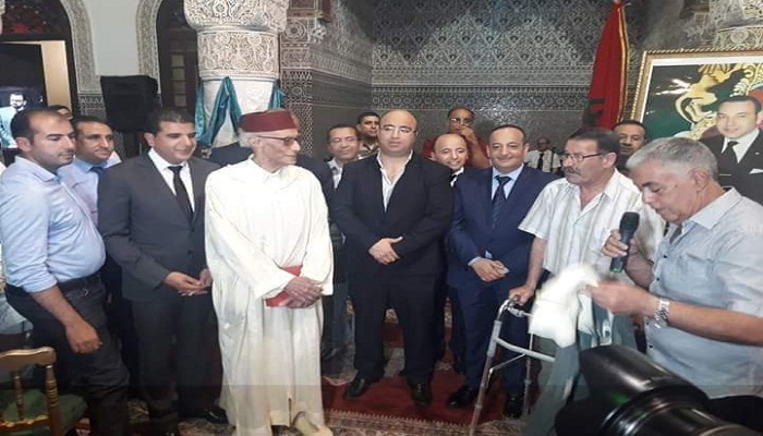 هشام الصغير يتكلف بإصلاح و فتح الأبواب بالملعب البلدي بوجدة مجانا缩略图 هشام الصغير يتكلف بإصلاح و فتح الأبواب بالملعب البلدي بوجدة مجانا缩略图