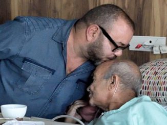 سمو انسان ورفعة قائد كبير يقبل رأس كبير缩略图