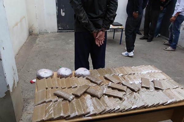 حجز 500 كيلوغرام من الحشيش بأرض فلاحية تابعة لجماعة تيولي缩略图 حجز 500 كيلوغرام من الحشيش بأرض فلاحية تابعة لجماعة تيولي缩略图