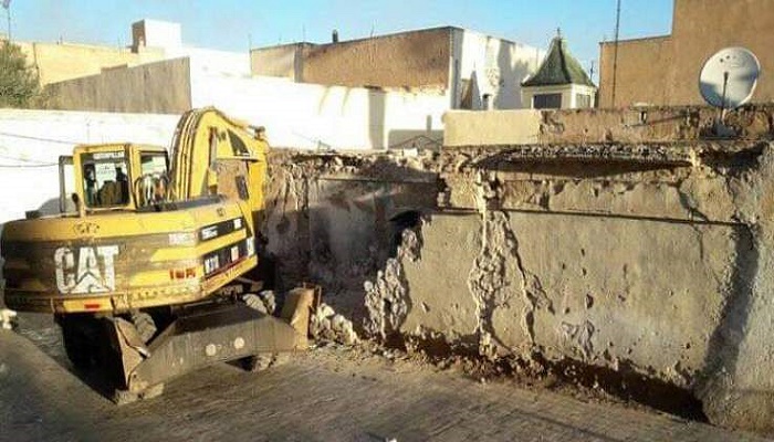 سلطات وجدة تنفذ قرار هدم منزل عائلة بوتفليقة缩略图 سلطات وجدة تنفذ قرار هدم منزل عائلة بوتفليقة缩略图