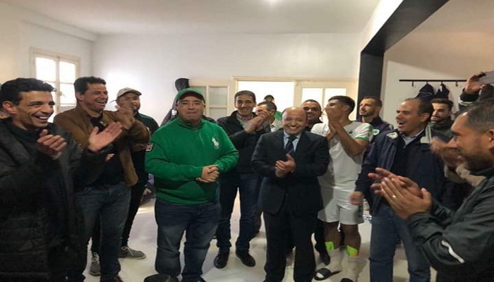هشام الصغير يخصص منحة دسمة للمولودية الوجدية للفوز على الوداد缩略图 هشام الصغير يخصص منحة دسمة للمولودية الوجدية للفوز على الوداد缩略图