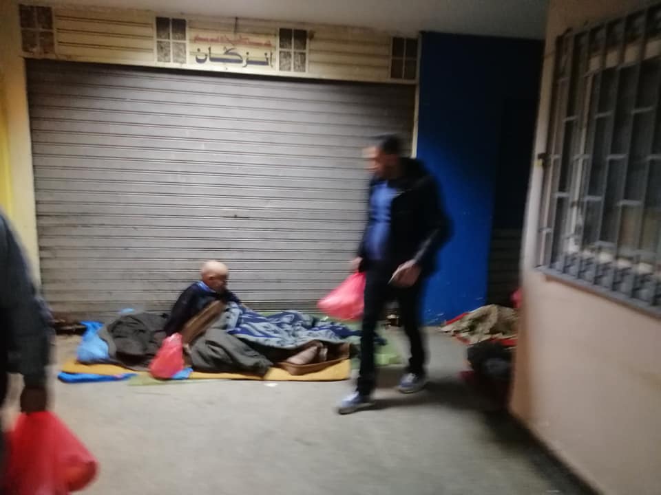 وجدة: جمعية الصداقة تنشر الدفئ وسط المتشردين والأشخاص بدون مأوى缩略图 وجدة: جمعية الصداقة تنشر الدفئ وسط المتشردين والأشخاص بدون مأوى缩略图