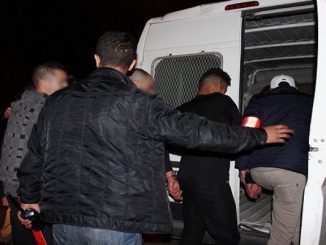 توقيف 5 أشخاص بسلوان والعروي وبني شيكر وضواحي تاوريرت للاشتباه في ارتباطهم بشبكة إجرامية تنشط في تنظيم الهجرة缩略图