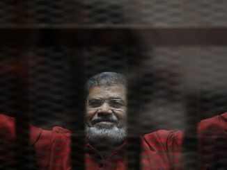 وفاة الرئيس المصري السابق محمد مرسي أثناء جلسة محاكمته缩略图
