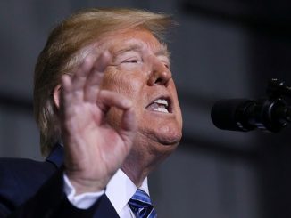 ترامب يهدد بالانسحاب من منظمة التجارة العالمية لأنها “تسببت بأذى” للولايات المتحدة缩略图