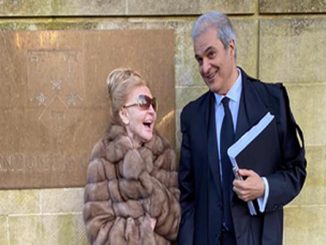 التوفيق بين التدين والسياسة缩略图