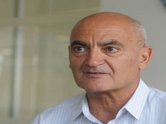 الدكتور المغربي منصف محمد السلاوين، أحد العلماء المكلفين بالبحث عن لقاح لفيروس كورونا缩略图