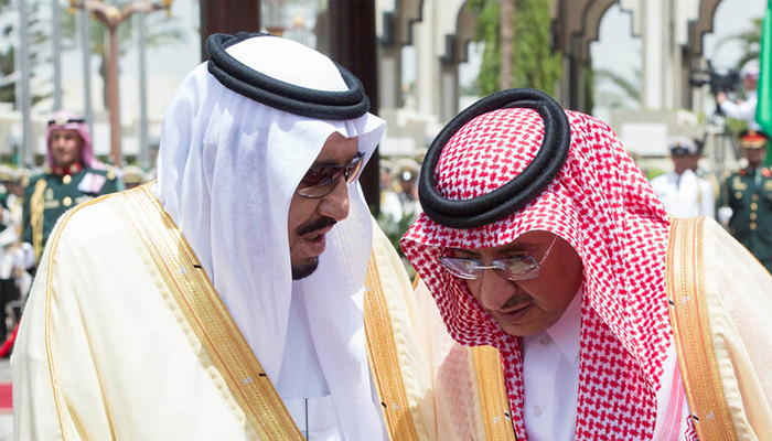 بلومبرغ: بن نايف وبن عبد العزيز كانا يخططان للانقلاب في السعودية缩略图 بلومبرغ: بن نايف وبن عبد العزيز كانا يخططان للانقلاب في السعودية缩略图