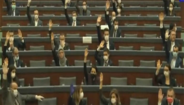 كورونا ساعد بسقوط أول حكومة أوروبية缩略图 كورونا ساعد بسقوط أول حكومة أوروبية缩略图