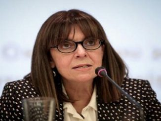 لأول مرة في تاريخ اليونان.. امرأة تتسلم زمام الرئاسة缩略图