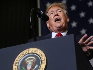 ترامب: رأيت  سلالة كورونا الجديدة التي تعود لمعهد الفيروسات في ووهان缩略图