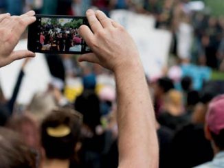 منع التصوير المباشر والاعتماد على الصحفيين المهنيين缩略图