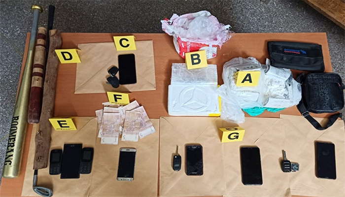 وجدة: الشرطة توقف مشتبهين بالحيازة والاتجار في المخدرات والمؤثرات العقلية缩略图 وجدة: الشرطة توقف مشتبهين بالحيازة والاتجار في المخدرات والمؤثرات العقلية缩略图