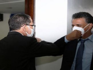 العسل بين البيجيدي والبام تنتهي سريعا والفيسبوك يدخل على خط الهجمات缩略图