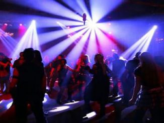 عري وجنس ومجون في مقهى بالناظور والأمن يداهم المحل缩略图