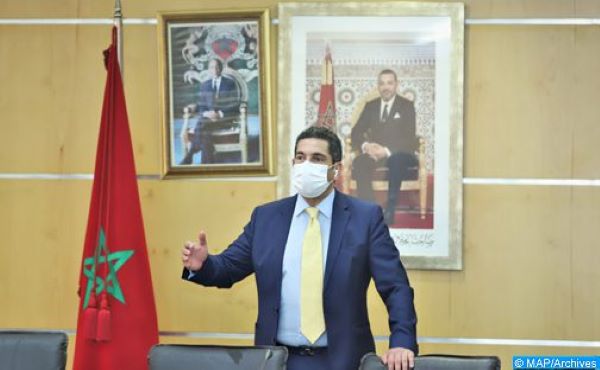 امزازي يقطع الشك باليقين ويرفض تأجيل الدخول المدرسي缩略图 امزازي يقطع الشك باليقين ويرفض تأجيل الدخول المدرسي缩略图
