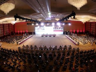 لأول مرة: اجتماع بين مفاوضي “طالبان” والحكومة الأفغانية缩略图