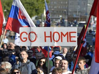 منظمة تحذر من هولوكوست نازى لاستهداف العرب والمسلمين بعد الرسوم المسيئة للرسول缩略图