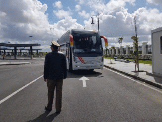 منع حافلات النقل العمومي للمسافرين من دخول الداخلة缩略图