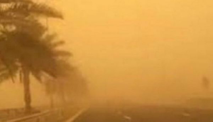 عاصفة رملية تصيب سكان الدار البيضاء بالرعب缩略图 عاصفة رملية تصيب سكان الدار البيضاء بالرعب缩略图