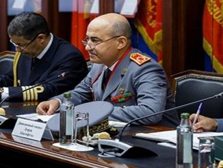 بتعليمات ملكية .. الوديي والوراق يستقبلان وزير الدفاع الأمريكي缩略图