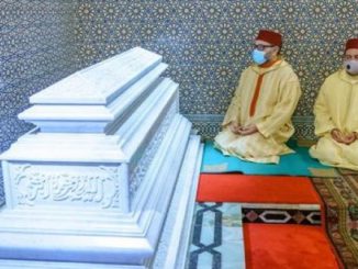 أمير المؤمنين يترحم على روح المغفور له الملك الحسن الثاني طيب الله ثراه缩略图