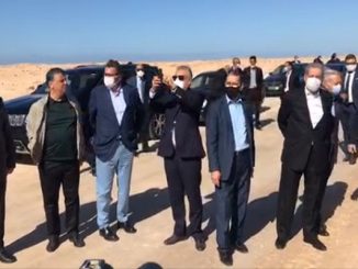 زعماء عدد من أحزاب الأغلبية والمعارضة في زيارة لمعبر “الكركرات缩略图