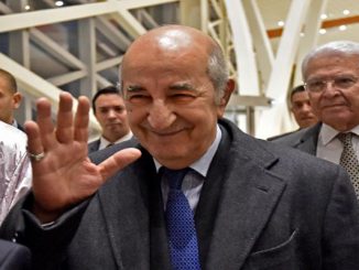 جزائريون يسخرون من الموقف” المفضوح”لعصابة السوء …缩略图