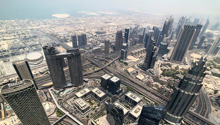 الإمارات تمنح “الإقامة الذهبية” لعشر سنوات في بعض المهن缩略图 الإمارات تمنح “الإقامة الذهبية” لعشر سنوات في بعض المهن缩略图