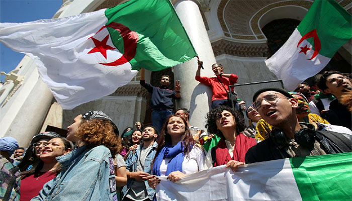 الجزائر : العصابة في ورطة缩略图 الجزائر : العصابة في ورطة缩略图