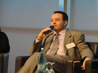 كورونا بين الوباء والمؤامرة… توضيح قصير缩略图