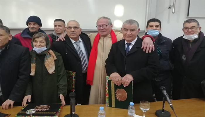 الدكتور الحسين بلحساني ؛ أستاذ بشوش في طيبوبته缩略图 الدكتور الحسين بلحساني ؛ أستاذ بشوش في طيبوبته缩略图