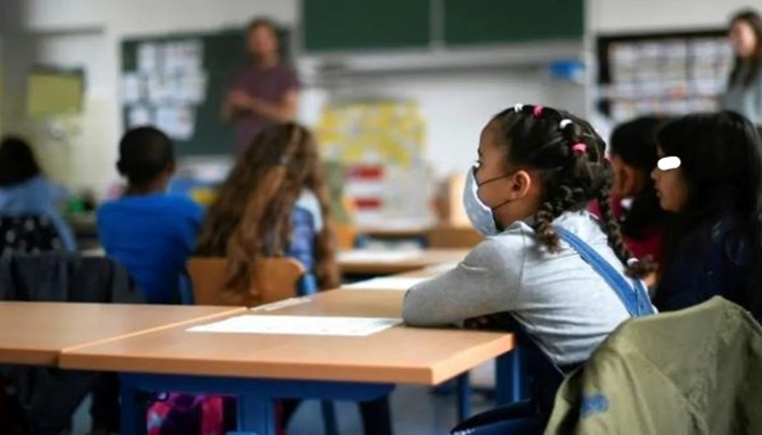 يونيسف” تحذر من عواقب تعطل المدارس سنة اخرى في ظل دخول كورونا عامها الثاني缩略图 يونيسف” تحذر من عواقب تعطل المدارس سنة اخرى في ظل دخول كورونا عامها الثاني缩略图