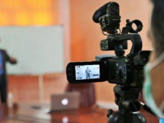 تفويض صلاحية الترخيص بالتصوير داخل المؤسسات التعليمية العمومية إلى الأكاديميات الجهوية缩略图