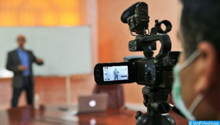 تفويض صلاحية الترخيص بالتصوير داخل المؤسسات التعليمية العمومية إلى الأكاديميات الجهوية缩略图 تفويض صلاحية الترخيص بالتصوير داخل المؤسسات التعليمية العمومية إلى الأكاديميات الجهوية缩略图