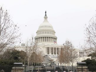 الشرطة الأمريكية تحقق في معلومات حول وجود طرد مشبوه أمام مجمع الكابيتول缩略图