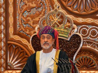 سلطنة عمان تقر مرسوم الخلافة من الحاكم إلى الابن الأكبر缩略图