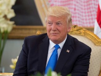 ترامب يتقلد أرفع وسام مغربي لدوره في اتفاق التطبيع مع إسرائيل缩略图