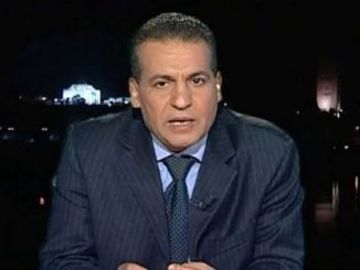 عبد الصمد بن شريف: إعلام التهريج واللغة الساقطة في الجزائر缩略图