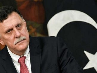 السراج يغادر ليبيا ويكلف معيتيق بمهام رئيس المجلس الرئاسي缩略图