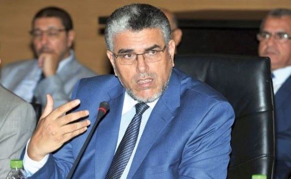 وزير الدولة في حقوق الانسان يعلق على ظهور شخص بلباس مدني يعتدي على استاذ缩略图 وزير الدولة في حقوق الانسان يعلق على ظهور شخص بلباس مدني يعتدي على استاذ缩略图