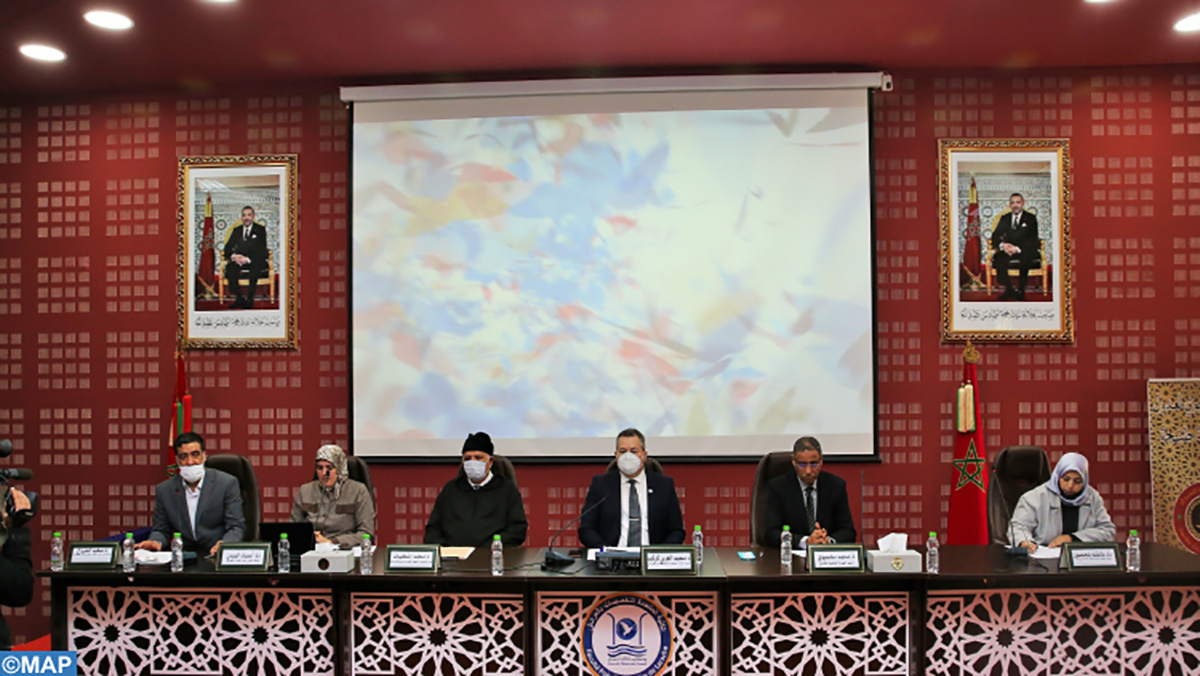 العرائش.. ندوة تبرز التحديات التي تواجهها النساء المزاولات لمهنة العدل缩略图