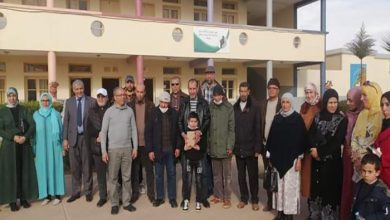 العيون سيدي ملوك: اعدادية سيدي مخوخ الجديدة تحتفل بمتفوقيها من التلاميذ ومتقاعديها من الأطر缩略图 العيون سيدي ملوك: اعدادية سيدي مخوخ الجديدة تحتفل بمتفوقيها من التلاميذ ومتقاعديها من الأطر缩略图