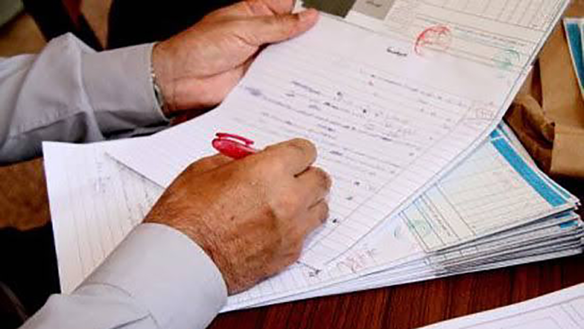 عمر بنعياش… أحسست وانا اراجع أوراق طلبتي بصدمة حقيقة لم اكن أتوقعها缩略图