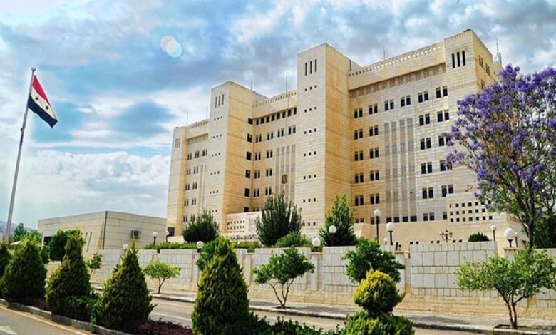 دمشق تدين تقرير “الكيميائي” وتنفي استخدامها غازات سامة في ريف إدلب缩略图 دمشق تدين تقرير “الكيميائي” وتنفي استخدامها غازات سامة في ريف إدلب缩略图