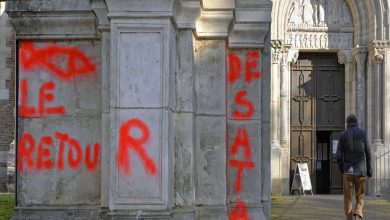 فرنسا.. تدنيس كنيسة بعبارات “تمجد الشيطان缩略图 فرنسا.. تدنيس كنيسة بعبارات “تمجد الشيطان缩略图