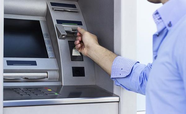 2000 درهم… استفادة ازيد من 3 آلاف مرشد سياحي من دعم صندوق كورونا缩略图 2000 درهم… استفادة ازيد من 3 آلاف مرشد سياحي من دعم صندوق كورونا缩略图