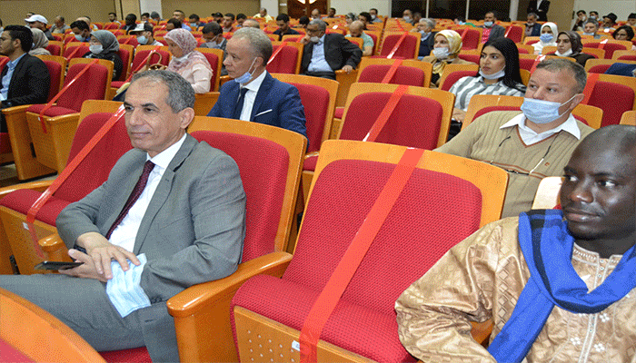 بمناسبة انطلاق مركز الدراسات والبحوث الإفريقية بجامعة وجدة.. مدير الخزانة الملكية بالرباط يفتتح الدرس الأول插图