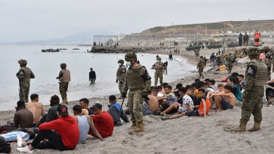 السلطات الإسبانية تستغل “أزمة سبتة” لترحيل لاجئين يمنيين من طالبي اللجوء缩略图